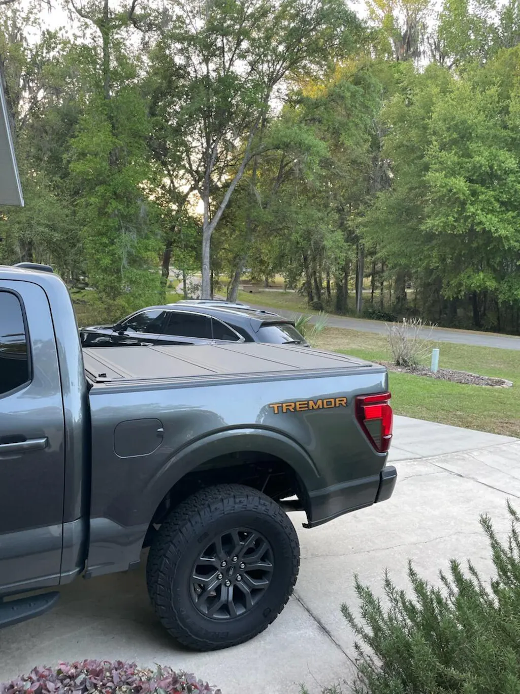 BAKFlip MX4 Hard Folding Tonneau Cover For 2021-2026 Ford F-150 5'7" Bed - 448339