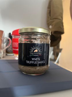 White truffle sauce