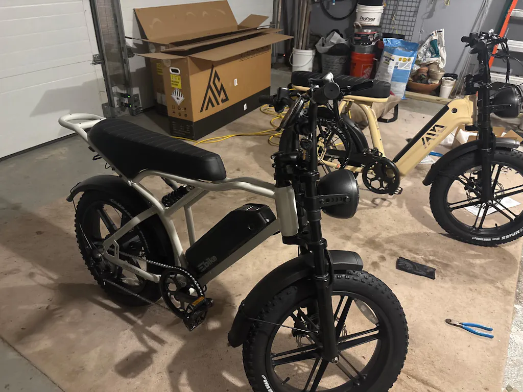 TST® R002 20'' 1500W Full Suspension Moped-style Electric Bike