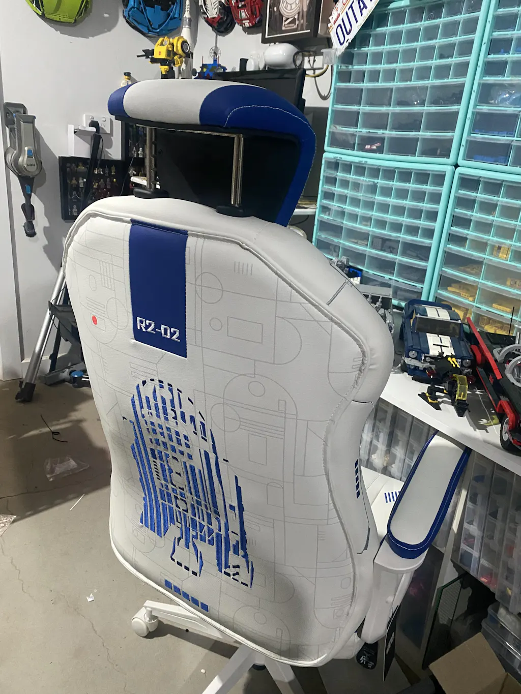 TTRacing Duo V4 Pro Gaming Chair - R2-D2 Edition – TTRacing Philippines