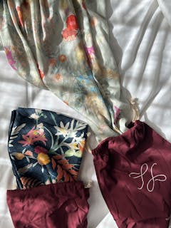 Review picture Review picture