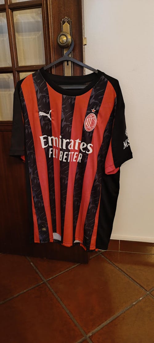 Camisola Principal AC Milan 2023/24