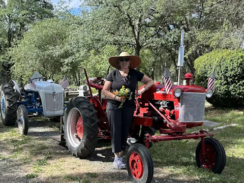 Elegant Ranch Straw Hat