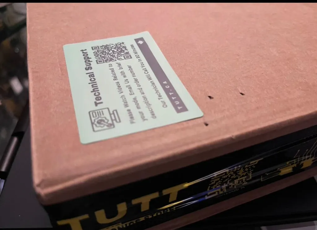 TUTT 15.6″ Dual Screen Portable Monitor, Silver Ultra Thin & Light |USB-C + HDMI Setup, Built-In Speaker + Leather Bag | H5 Video Transmission Cable Included P7