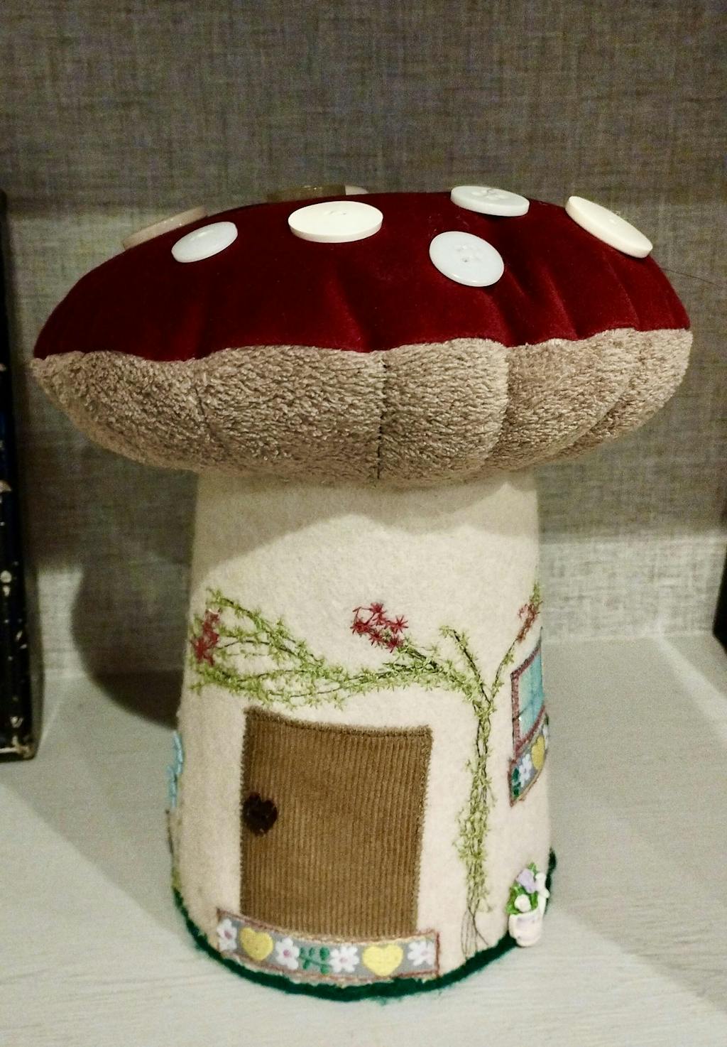 Toadstool House Sewing Pattern – Twig + Tale