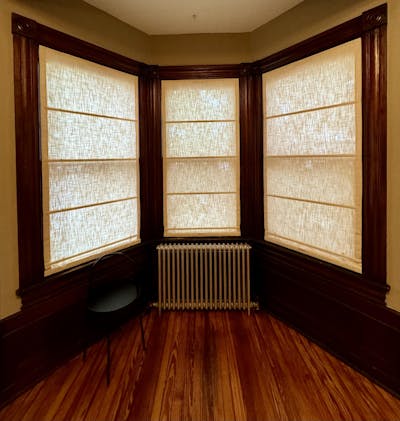 Liz Linen Blend Roman Shade Cordless - Wooden Headrail