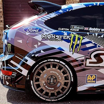 MICHELIN Reifenaufkleber mit Fackeln-Kit