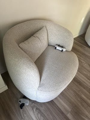 Ariva Accent Chair- Large Wide Comfy Boucle Upholstered 360 Revolving Swivel Armchair for Any Room Size