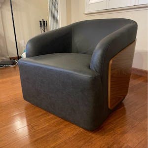 Marlen Accent Chair – Mid‑Century Modern Seating | Customizable for Living Room Chairs