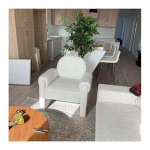 Aurelle- Modern Upholstered Armchair with Wide Armrests, Curved Backrest and Flat Seat