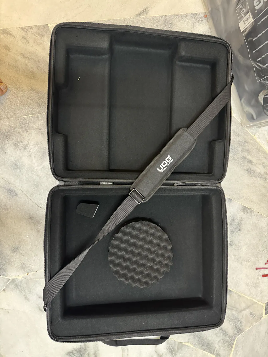 UDG Creator Pioneer DJ DDJ-FLX6 Hardcase Black – UDG GEAR UDG Creator Pioneer DJ DDJ-FLX6 Hardcase Black – UDG GEAR