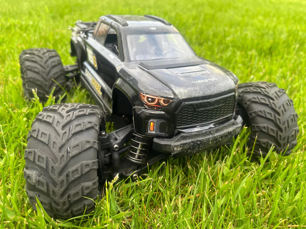 UD1610S 1/16 4X4 RC Monster Truck, RTR, 2S-3S Battery Compatible, 4700KV Brushless Motor