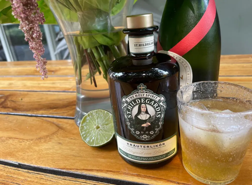 St. Hildegardis Kräuterlikör - The Holy Spirit
