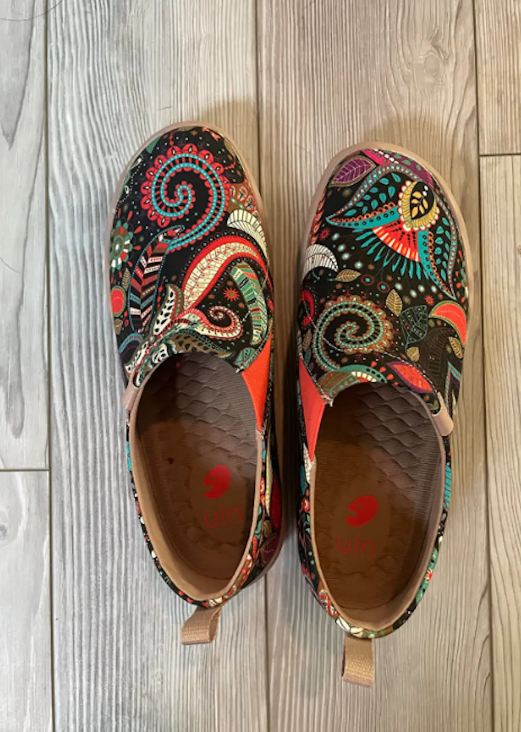 UIN Women's Art Painted Travel Shoes Slip On Canvas Casual Loafers ...