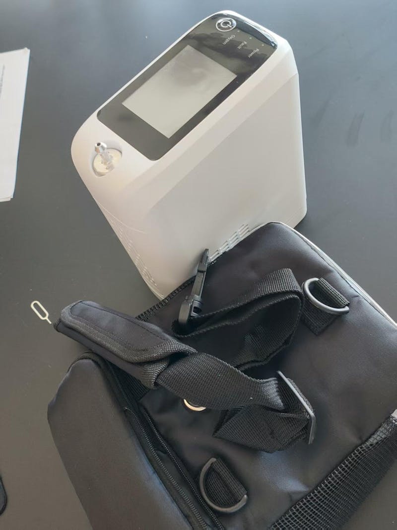 UKKITEK Portable Oxygen Concentrator with Bag 1-7L Adjustable Portable Oxygen Machine 93% with Accessoires Oxygen Concentrator Machine for Travel/Home