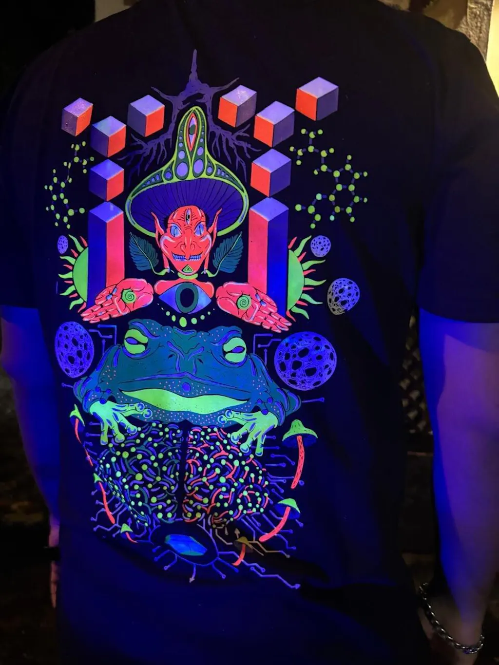 Xairon | UV Light Reactive | Regular Fit T-Shirt