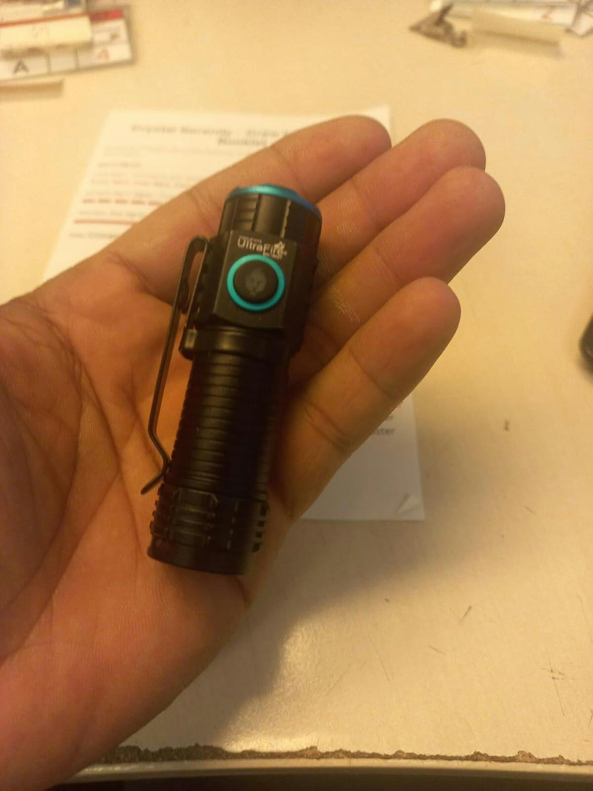 SH-16027 Rechargeable EDC Flashlight