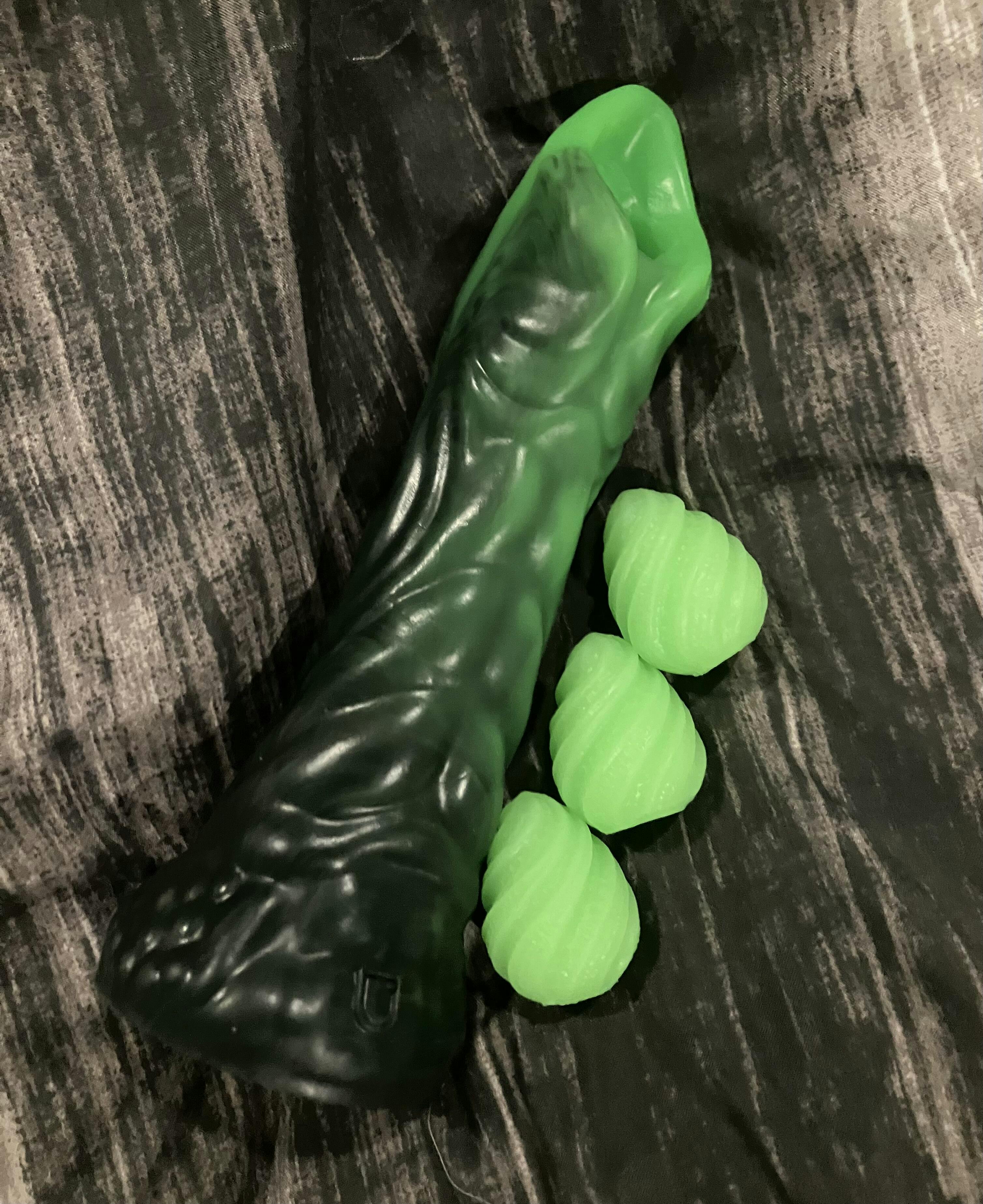 The Alien Ovipositor | Egg Laying Dildo from Uncover Creations