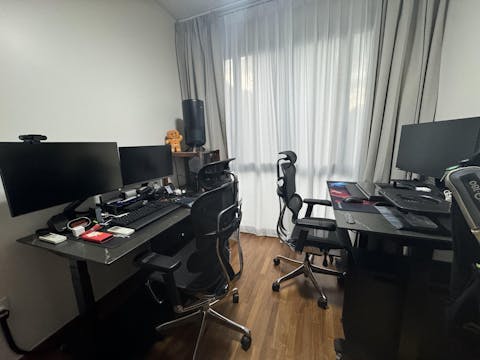 UNIQ Standing Desk (Custom)