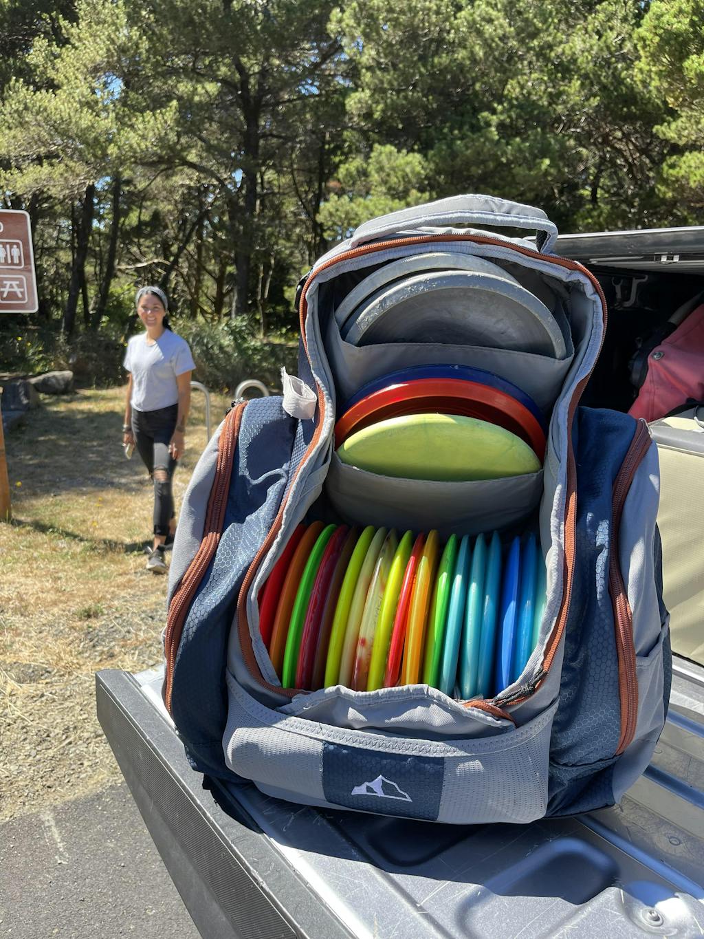 The Rebel Disc Golf Backpack Upper Park Disc Golf