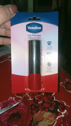 Vaseline Lip Therapy Colour & Care Kissing Red