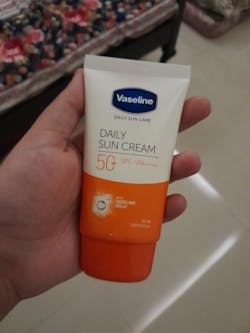 Vaseline Daily Sun Care SPF 50+ Daily Sun Cream With Vaseline Jelly 50ml