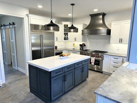 USA Florida Custom Copper Range Hood Featuring Carved Apron URHC-41