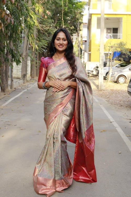 Aabha Green Art Silk Pattu Saree