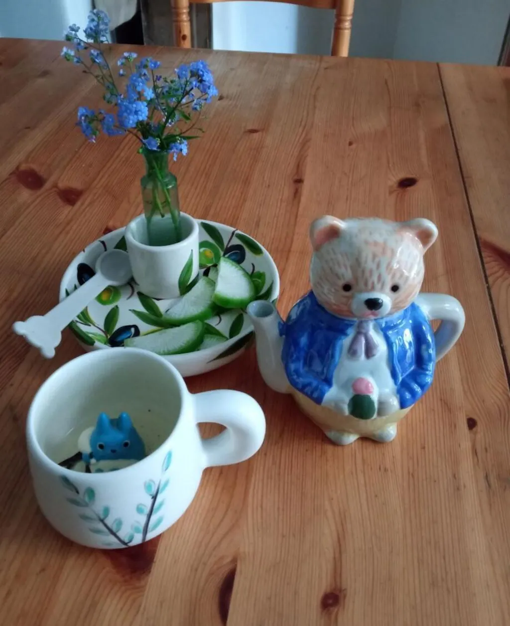 Handmade Totoro Mug – Cozy Ghibli Vibes for Tea & Coffee Lovers