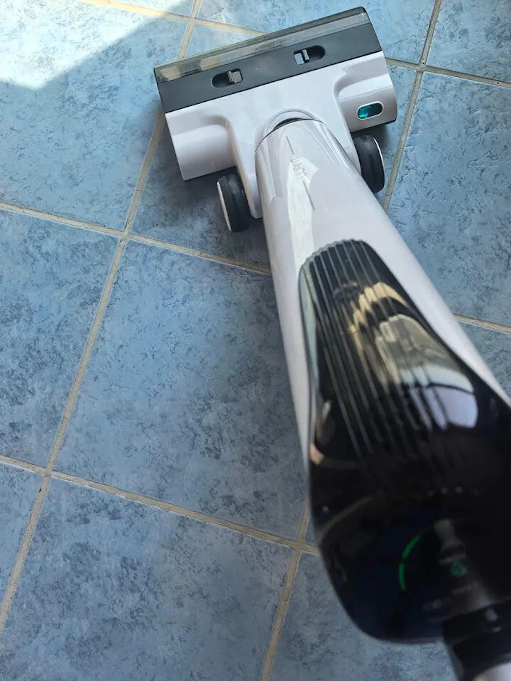 UWANT Cordless Wet Dry Vacuum Cleaner D100
