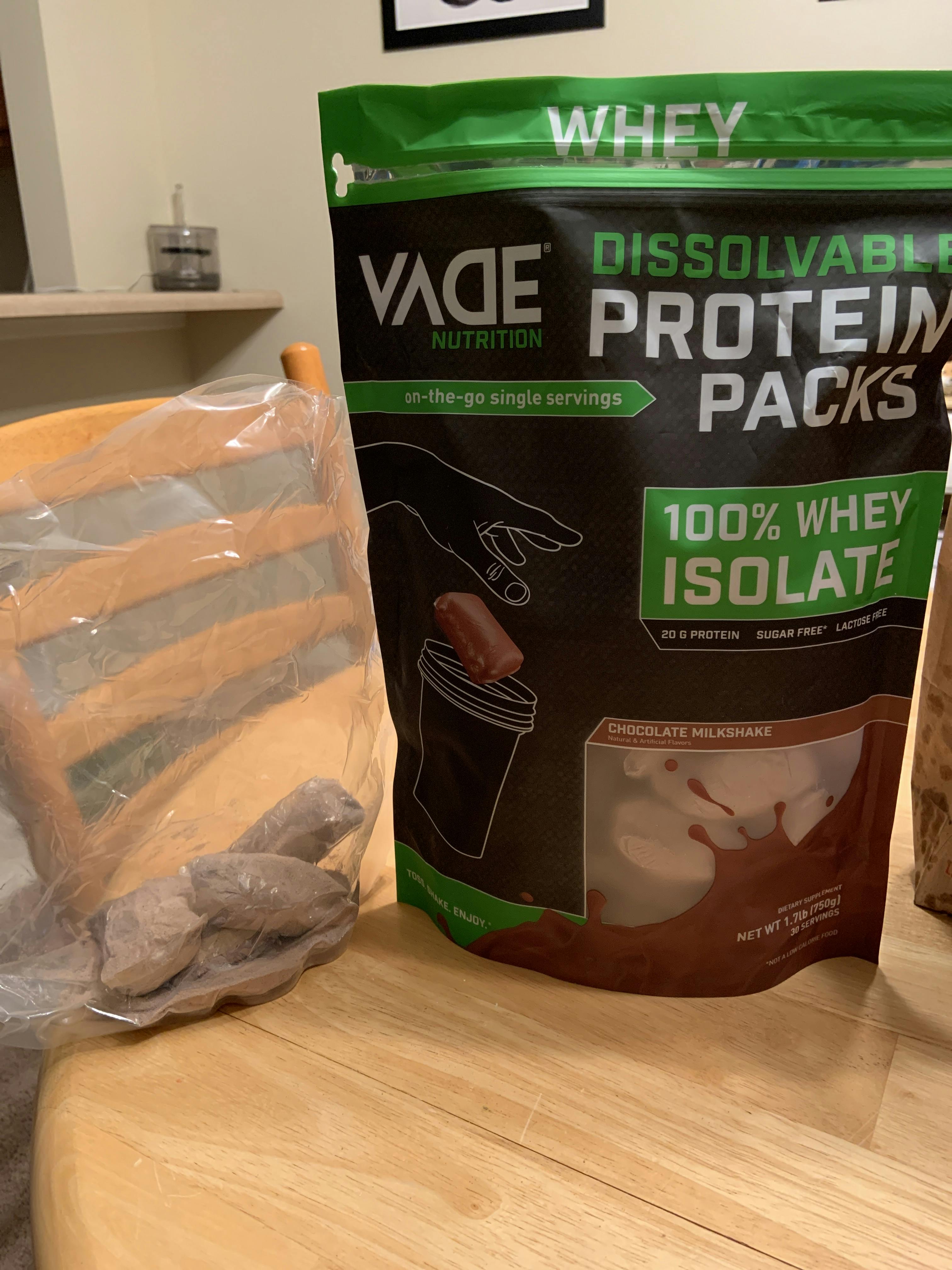 VADE Nutrition Dissolvable Protein Packs - 100% Whey Isolate Protein Powder  Chocolate Milkshake - Low Carb, Low Calorie, Lactose Free, Sugar Free, Fat