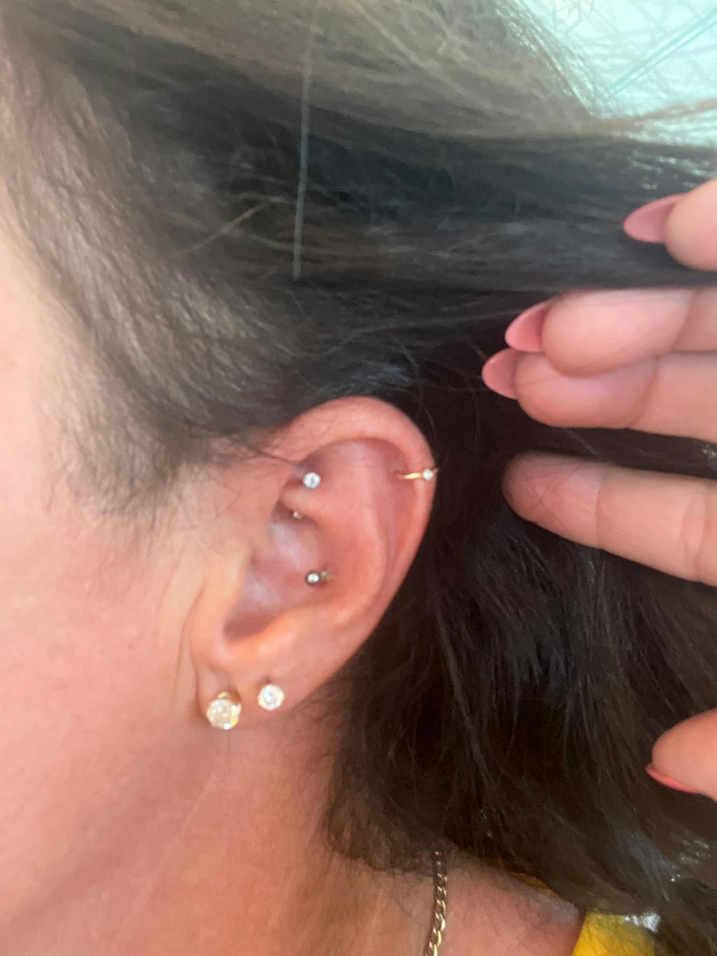 16G Brie Solitaire Diamond Seamless Hoop Clicker