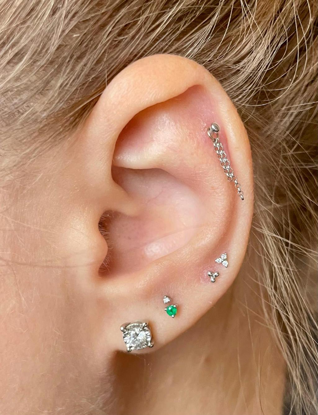 19G Amis Gold Trio Ball Flat Back Stud