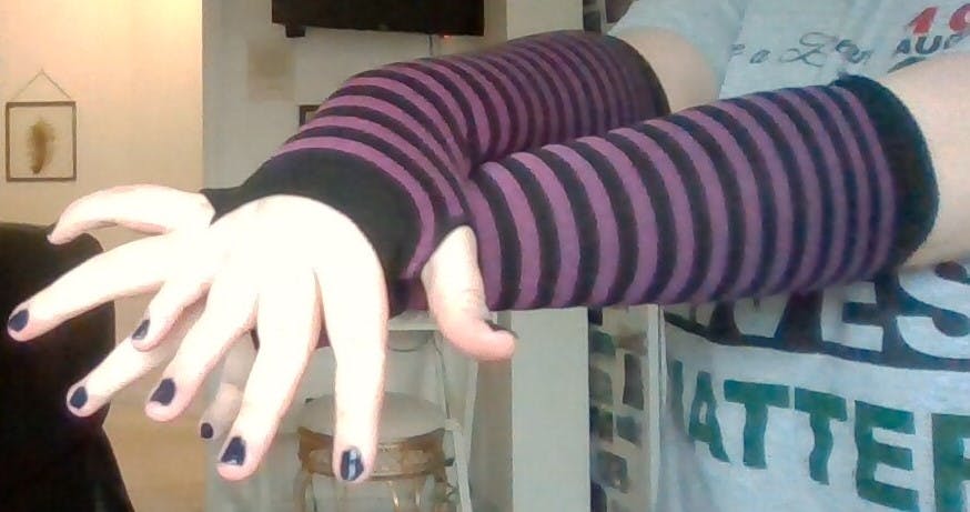 Emo Striped Arm Warmers [Black/Purple] – VampireFreaks