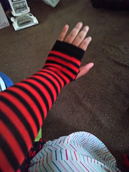 ⊱┊emo polar bear paws arm warmers red