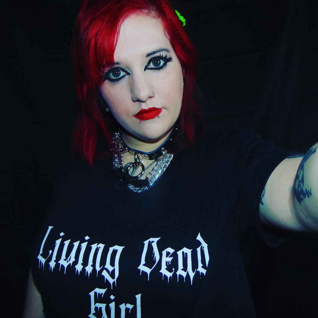 Living Dead Girl Crop Top – VampireFreaks