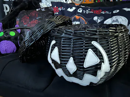 585878cmハロウィンブラック Haunted Hallows Picnic Basket [BLACK] – VampireFreaks