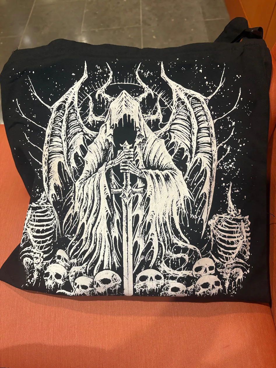 Shoulder Sling Zipper Tote Bag – VampireFreaks