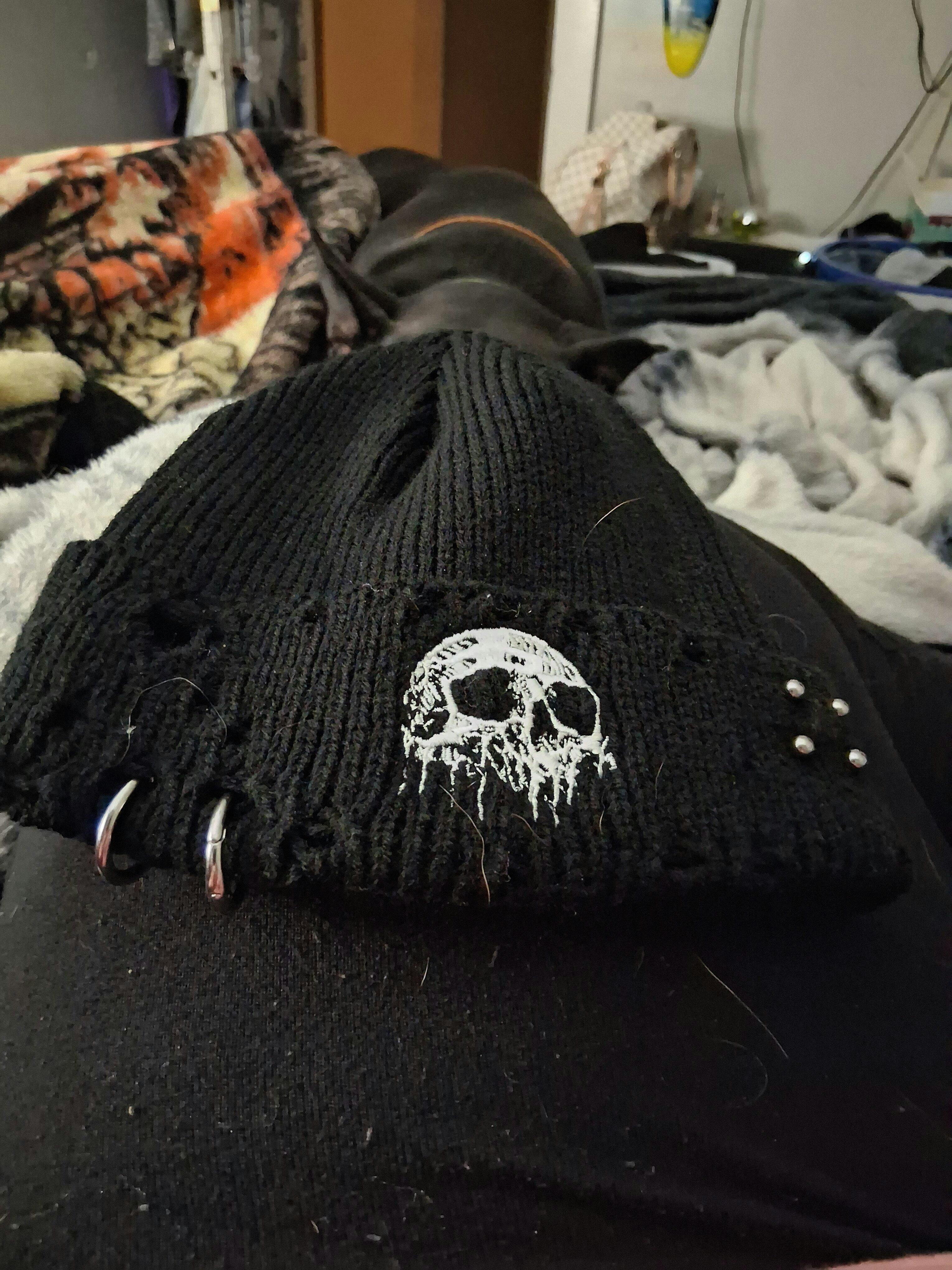 Distressed Pierced Beanie [Skull Drip] – VampireFreaks