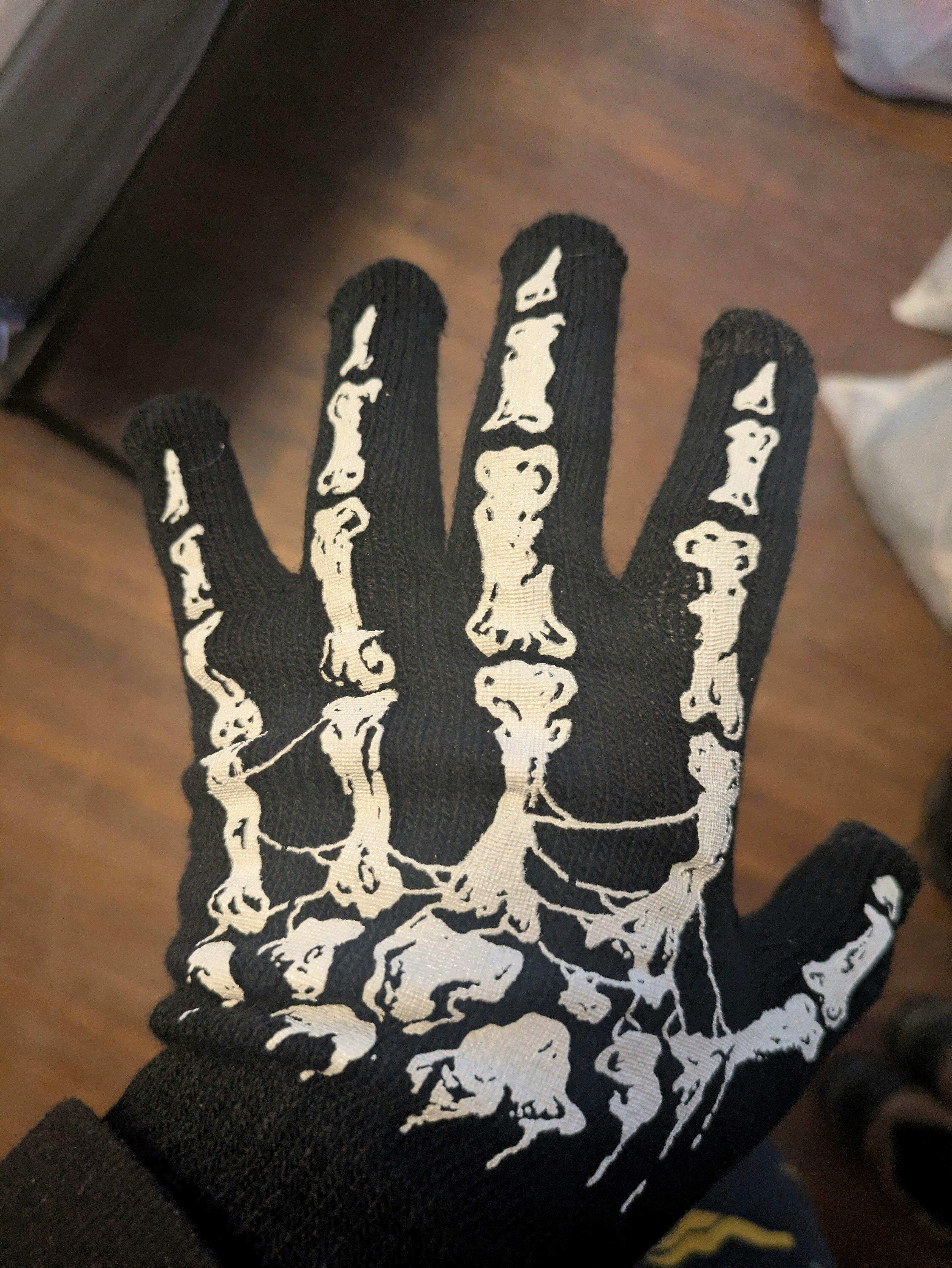 Dead Inside Skeleton Gloves [Full Finger] – VampireFreaks