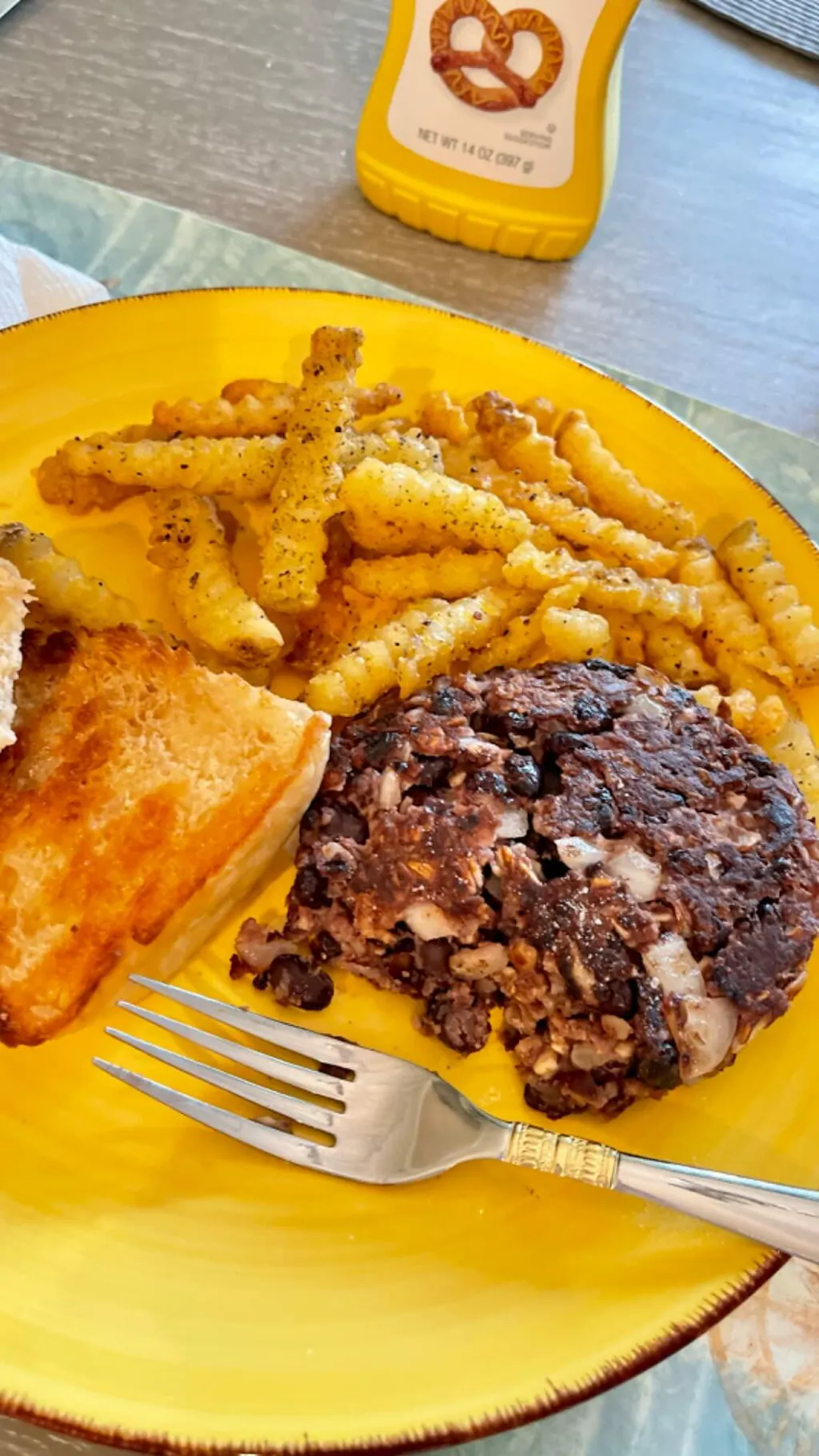 vancasso® Bonita 18 Piece Dinnerware Set