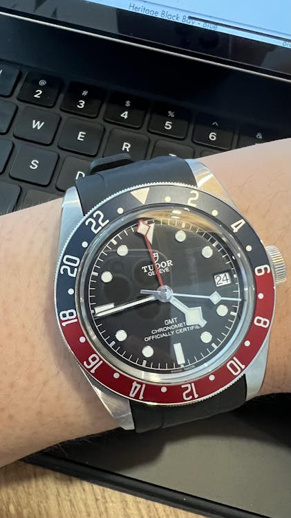 Strap Guide – The Tudor Heritage Black Bay 41