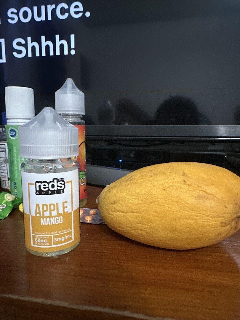 7 Daze Reds Apple eJuice Mango - 100ml | E-Liquids