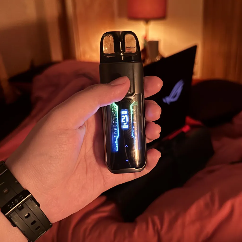 sigaretta elettronica senza nicotina crea dipendenza Vaporesso LUXE 2 II Mod 220W Touch Screen Box Mod
