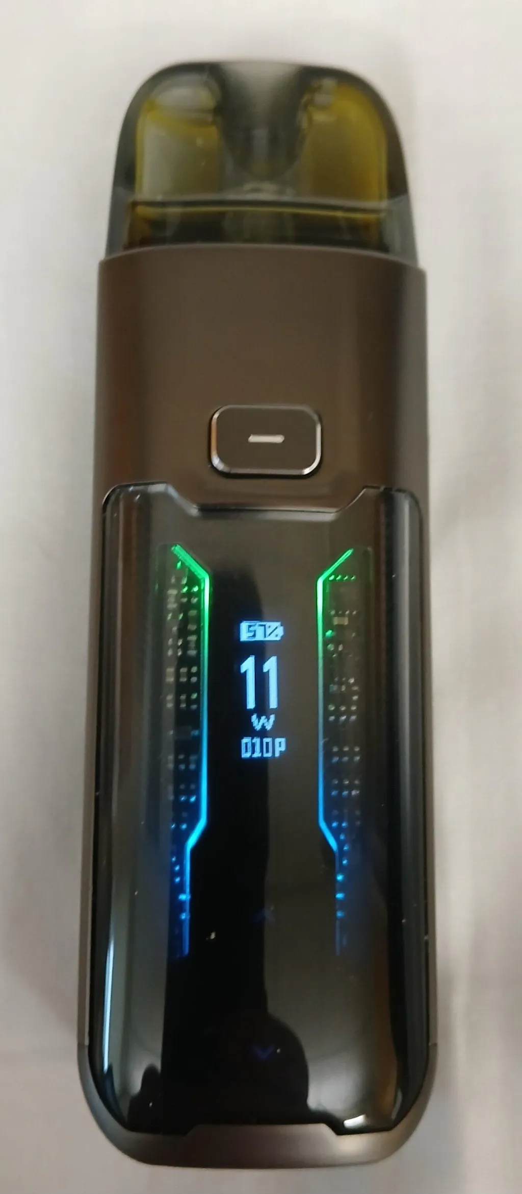raz graham twist vape LUXE XR Max