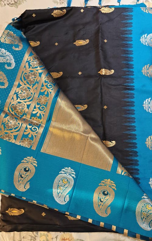 Black Mango Butti Soft Silk Saree