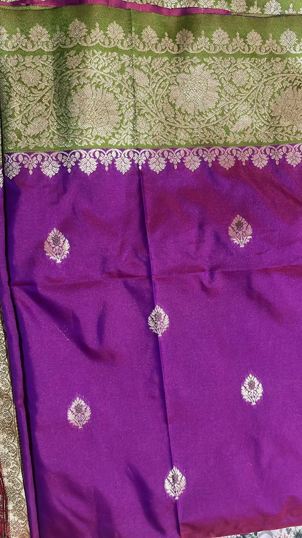 Regal Magenta Soft Silk Gadwal Saree