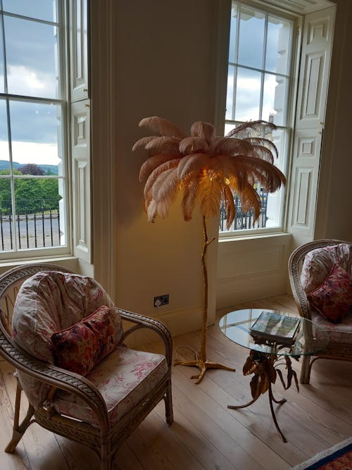 Ostrich Feather Floor Lamp Luxury, 16 Colors/Resin