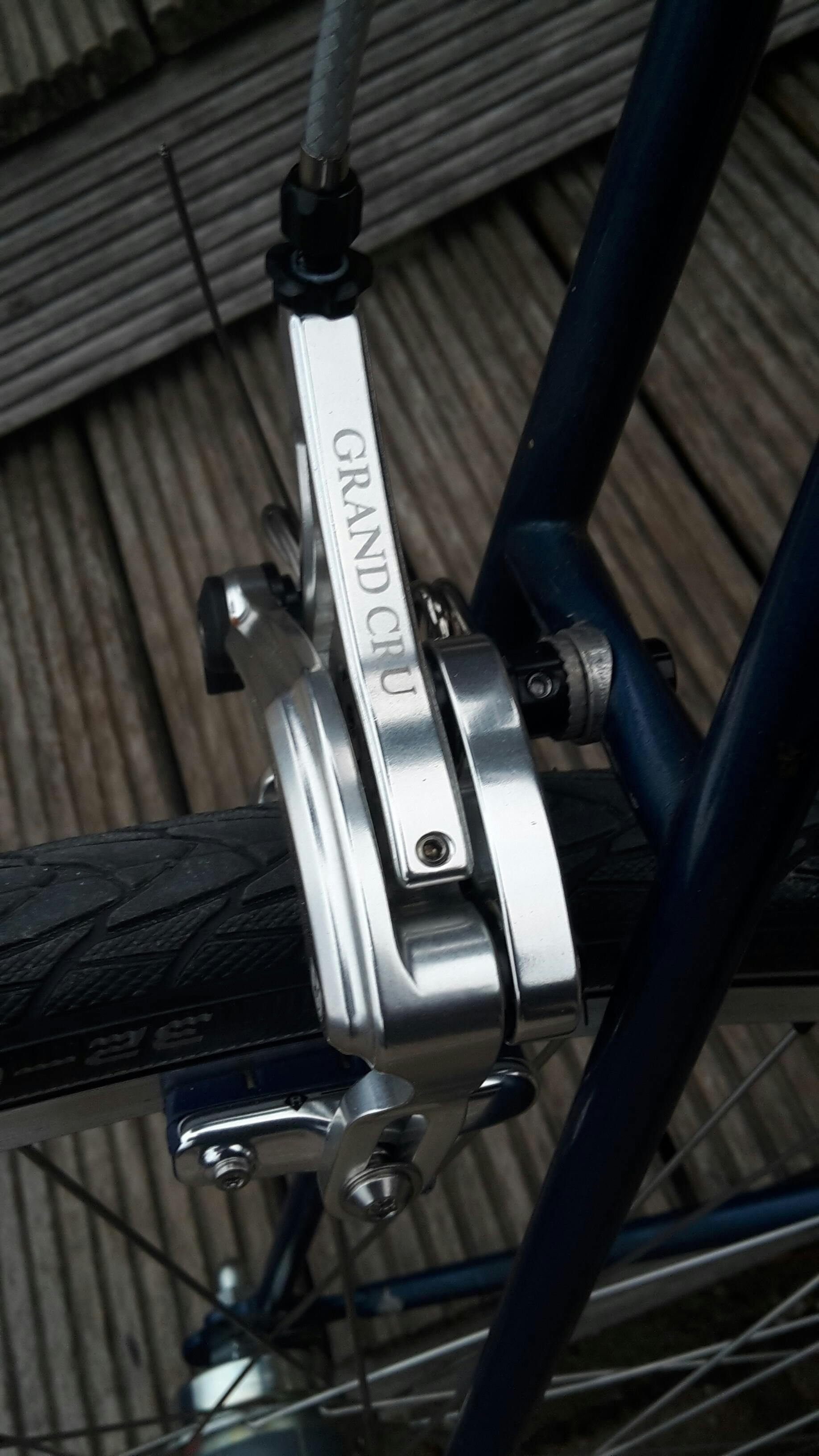 Velo Orange Grand Cru Cartouche Bas Support 68 x 118mm 1.37x24