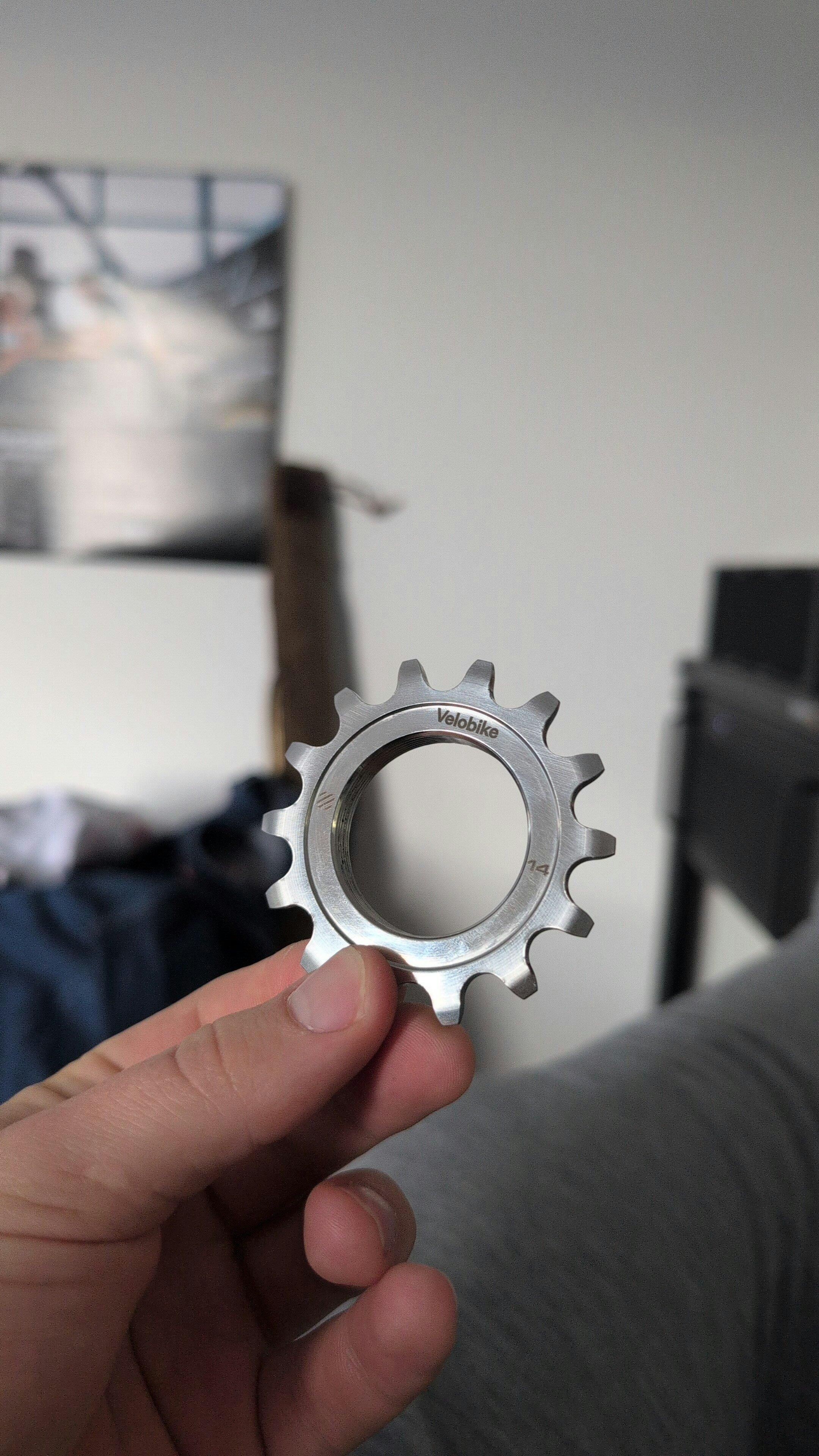新品　　Velobike Track Sprocket 17t ピスト厚歯　コグ Velobike Track Sprocket